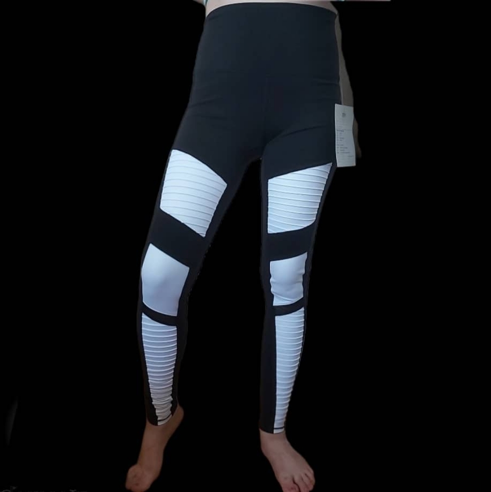 ALO Yoga  leggings .